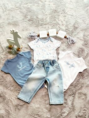 Children/ Calvin Klein Set with Denim Pants - Blue & White